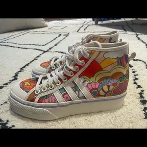Adidas Women’s Nizza platform mid floral size 8.5